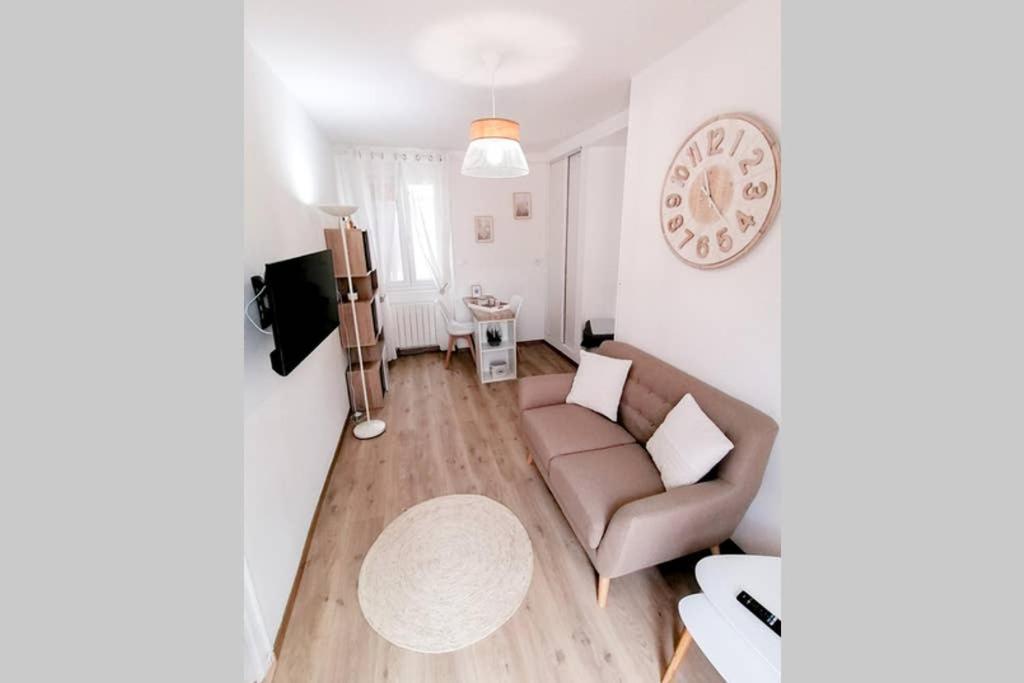 Apartament Le Cocoon / Proche Gare / Netflix Sens Zewnętrze zdjęcie