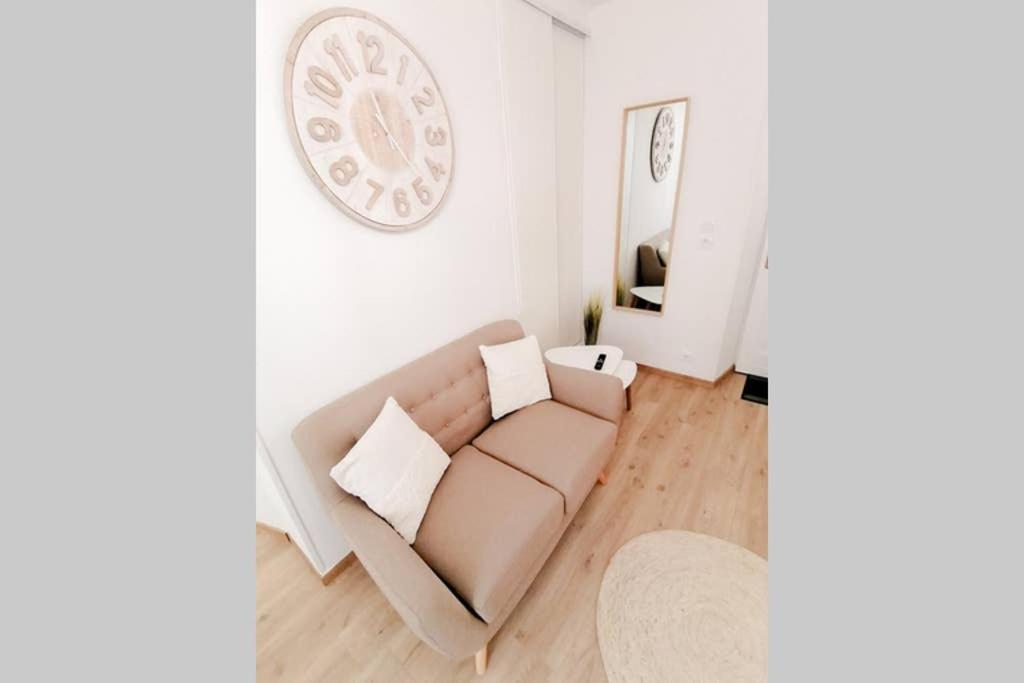 Apartament Le Cocoon / Proche Gare / Netflix Sens Zewnętrze zdjęcie